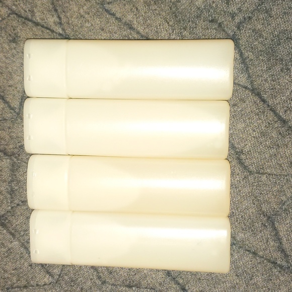 Travel Size Shampoo - Picture 2 of 3